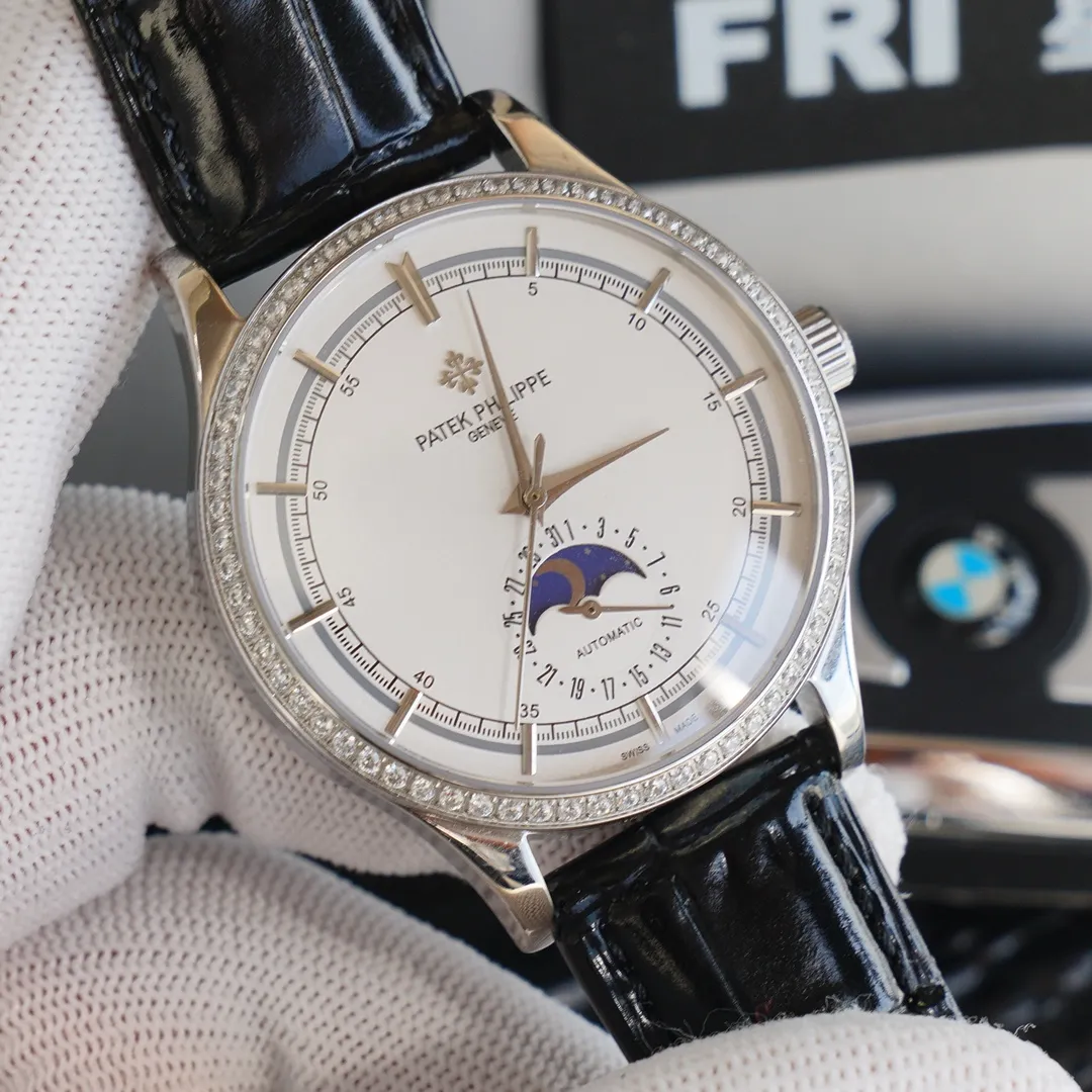 【Top replica】💰4500! Patek Philippe, six-digit real sun, moon, stars and calendar function, movement, date set 2824-2 (zero repair), imported Italian calfskin, original pin buckle, welcome to repost, we will sell it if you repost it!
